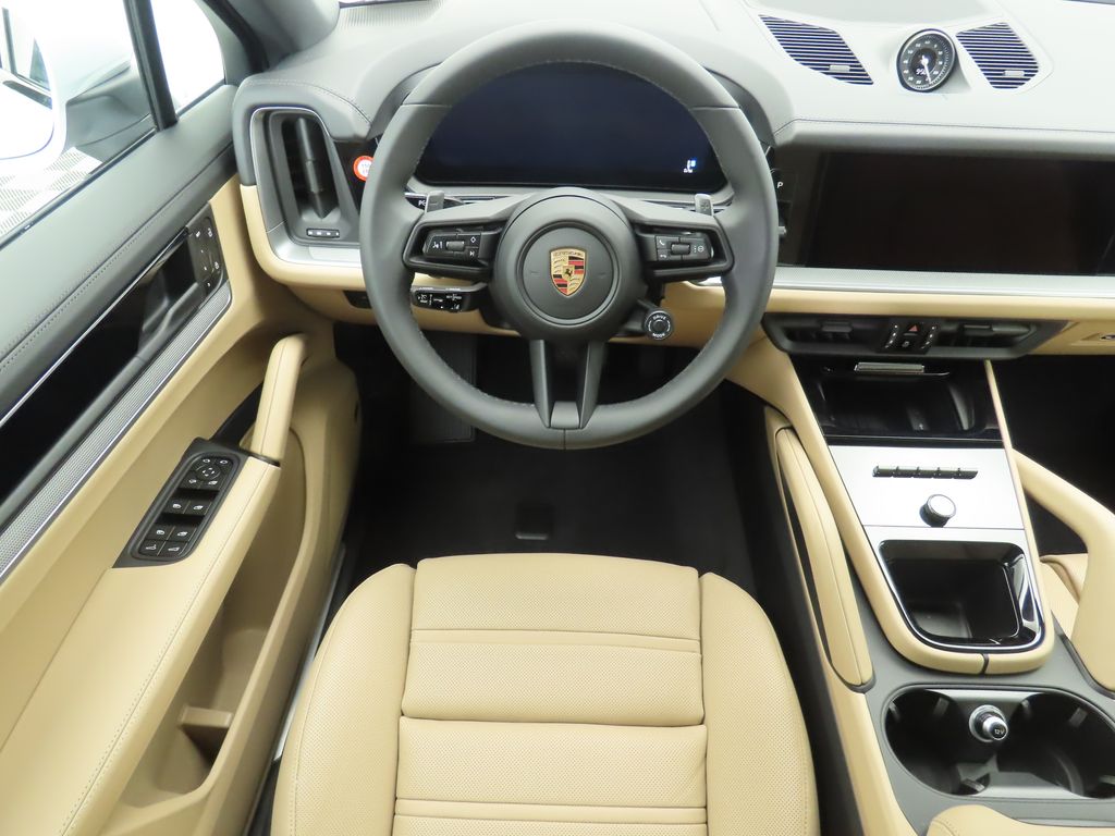 Thumbnail: 2025 Porsche  - 13