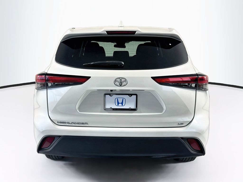 Thumbnail: 2021 Toyota Highlander - 6