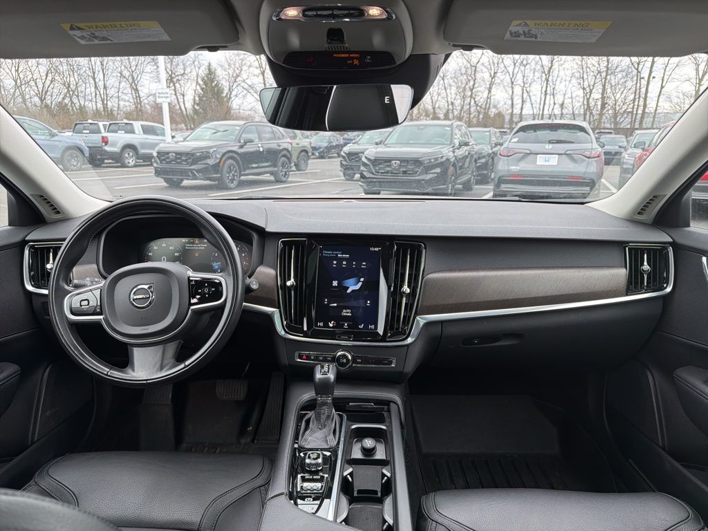 Thumbnail: 2018 Volvo S90 - 12