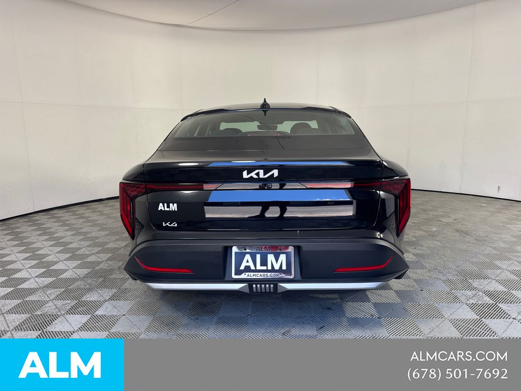 Used 2025 Black Kia LXS image 8