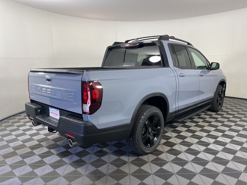 2025 Honda Ridgeline Black Edition 5