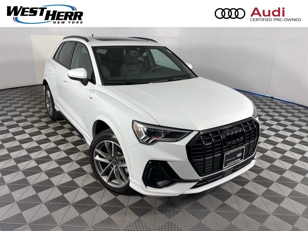 2025 Audi Q3 S Line Premium's photo