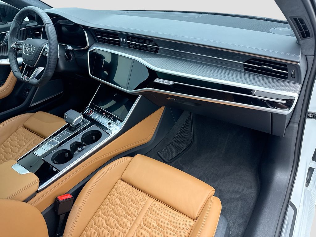 Thumbnail: 2025 Audi RS 6 - 20