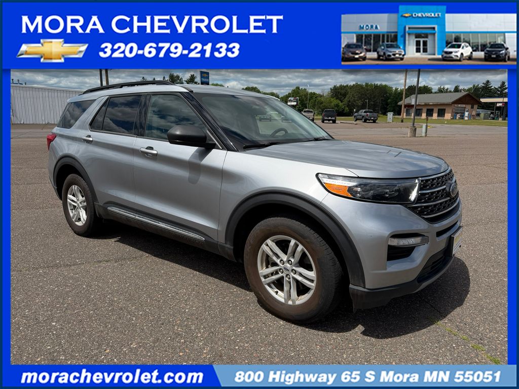 Silver Metallic 2022 Ford Explorer XLT AWD SUV / Crossover All-Wheel Drive Automatic