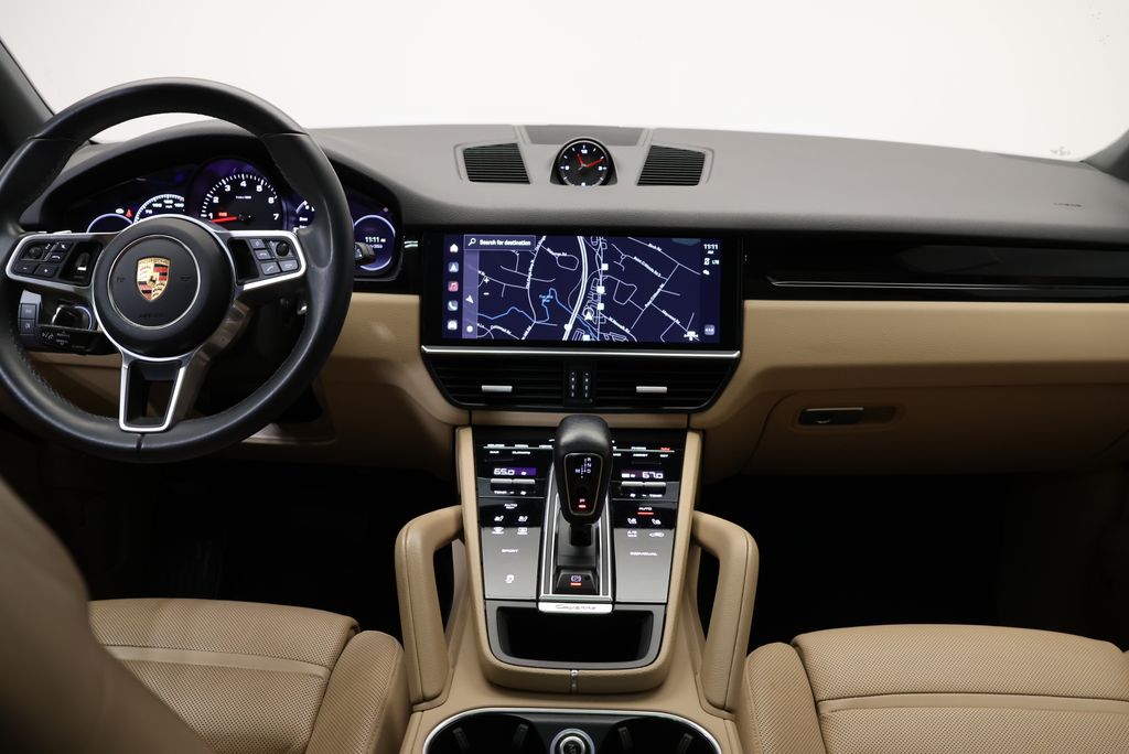 Thumbnail: 2023 Porsche Cayenne - 17