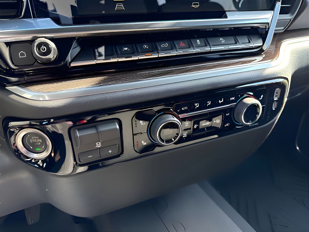 2025 Chevrolet Silverado 1500 LT - Photo 27