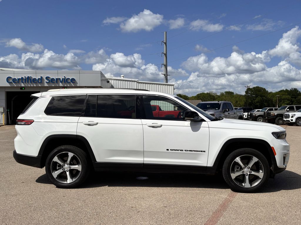 Used Car 2023 Jeep Grand Cherokee L  Limited For Sale Under $30,000 In Corsicana, Texas