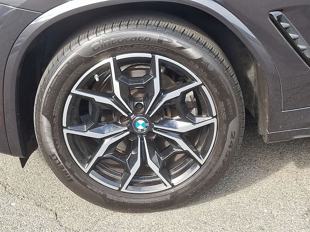 2023 BMW X4 xDrive30i 8