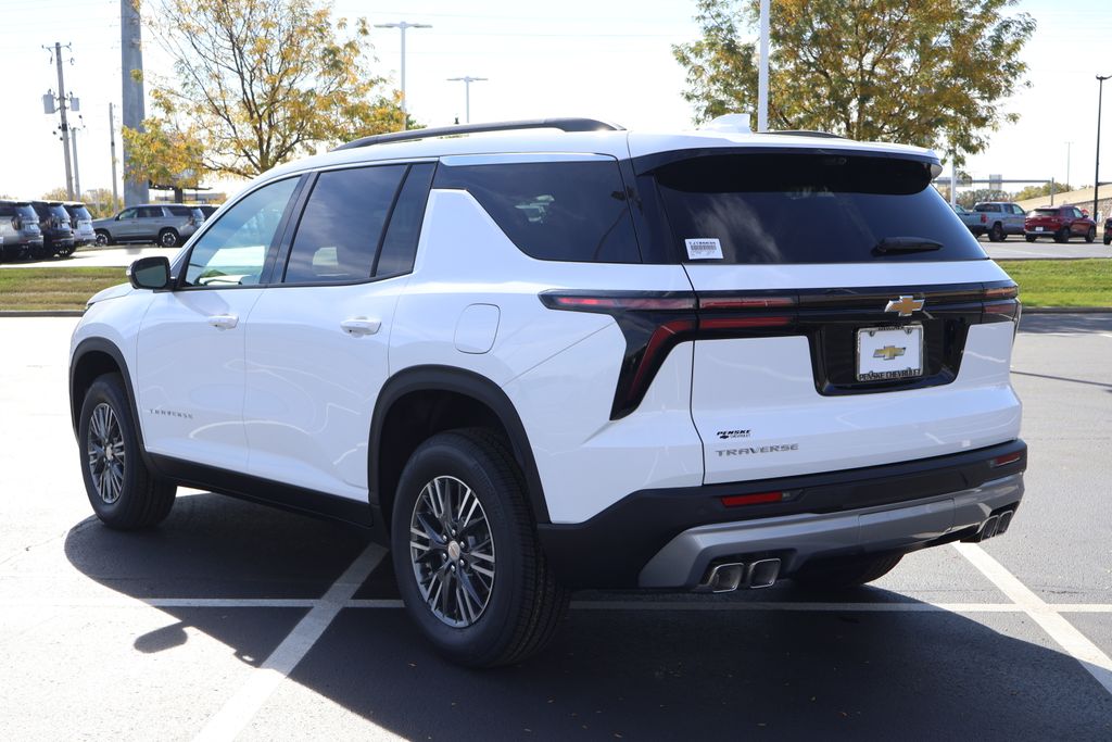 Thumbnail: 2026 Chevrolet Traverse - 5