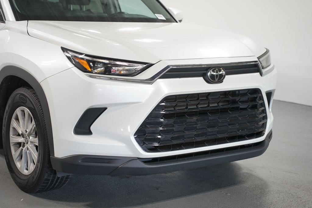 Thumbnail: 2024 Toyota Grand Highlander - 4