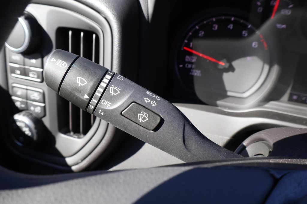 Thumbnail: 2026 Chevrolet Silverado 1500 - 22