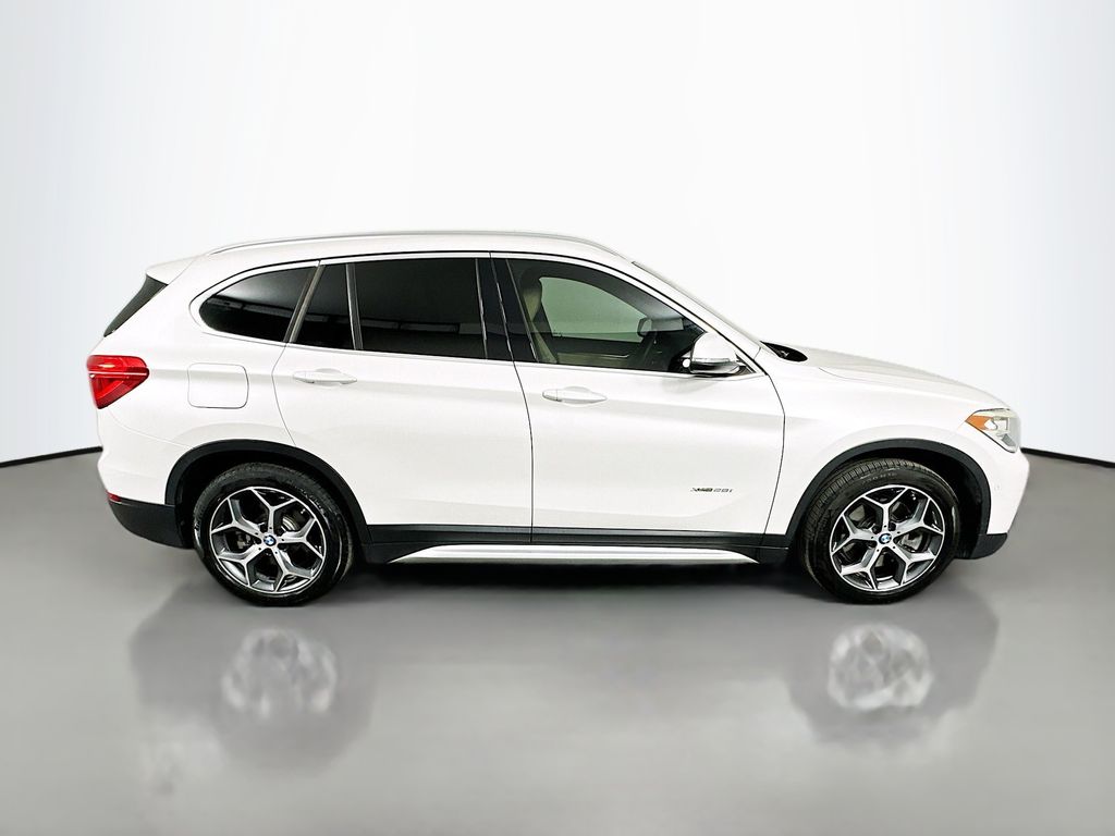 Thumbnail: 2016 BMW X1 - 4