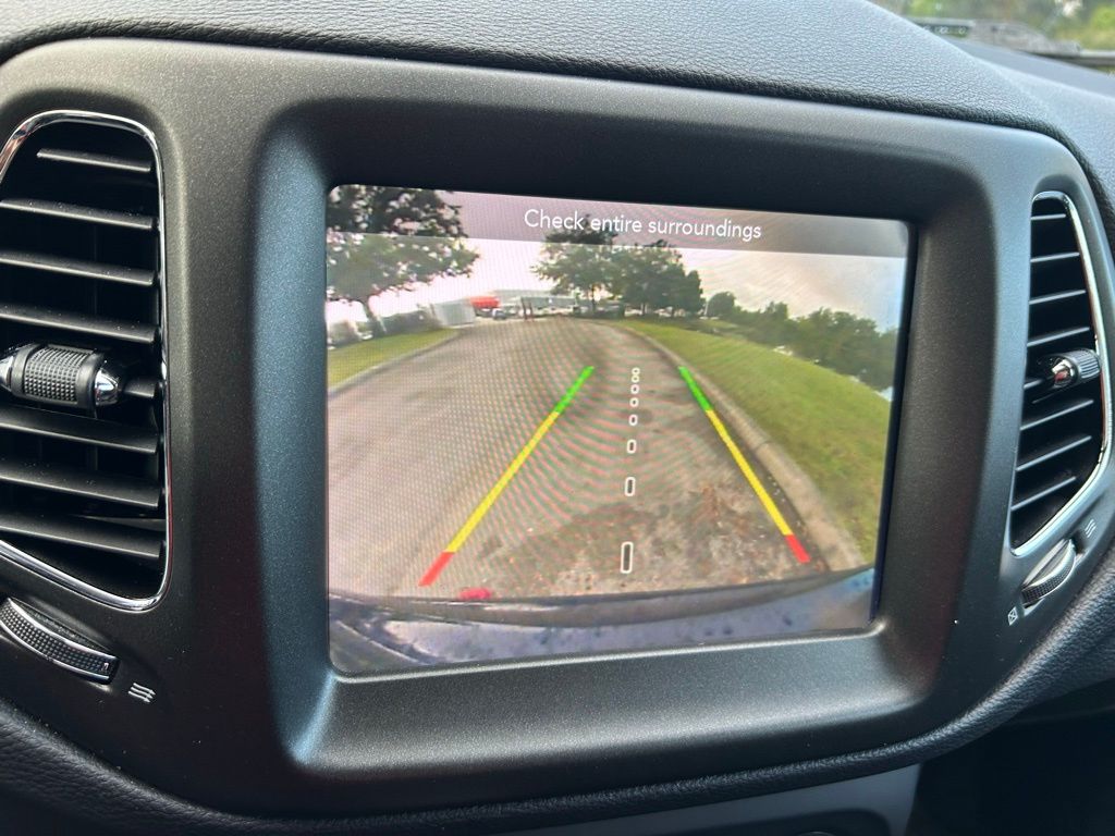 Thumbnail: 2019 Jeep Compass - 24