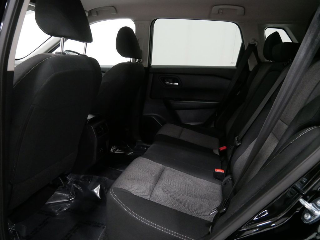 Used 2025 Nissan Rogue SUV