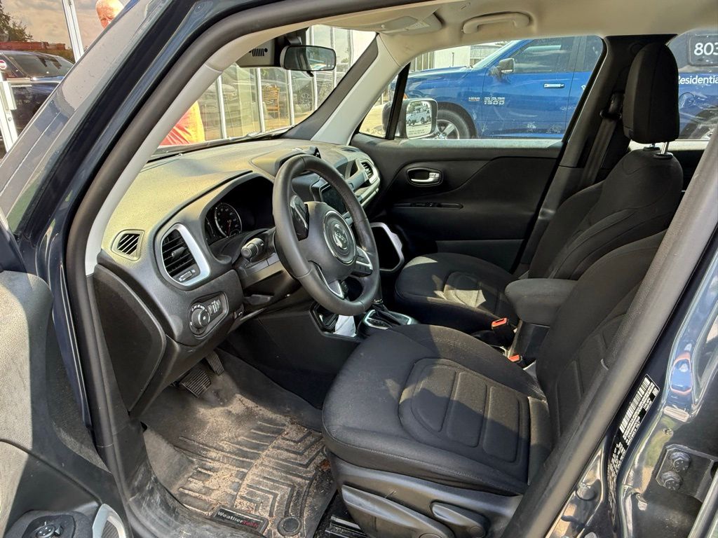 2019 Jeep Renegade Latitude photo 5