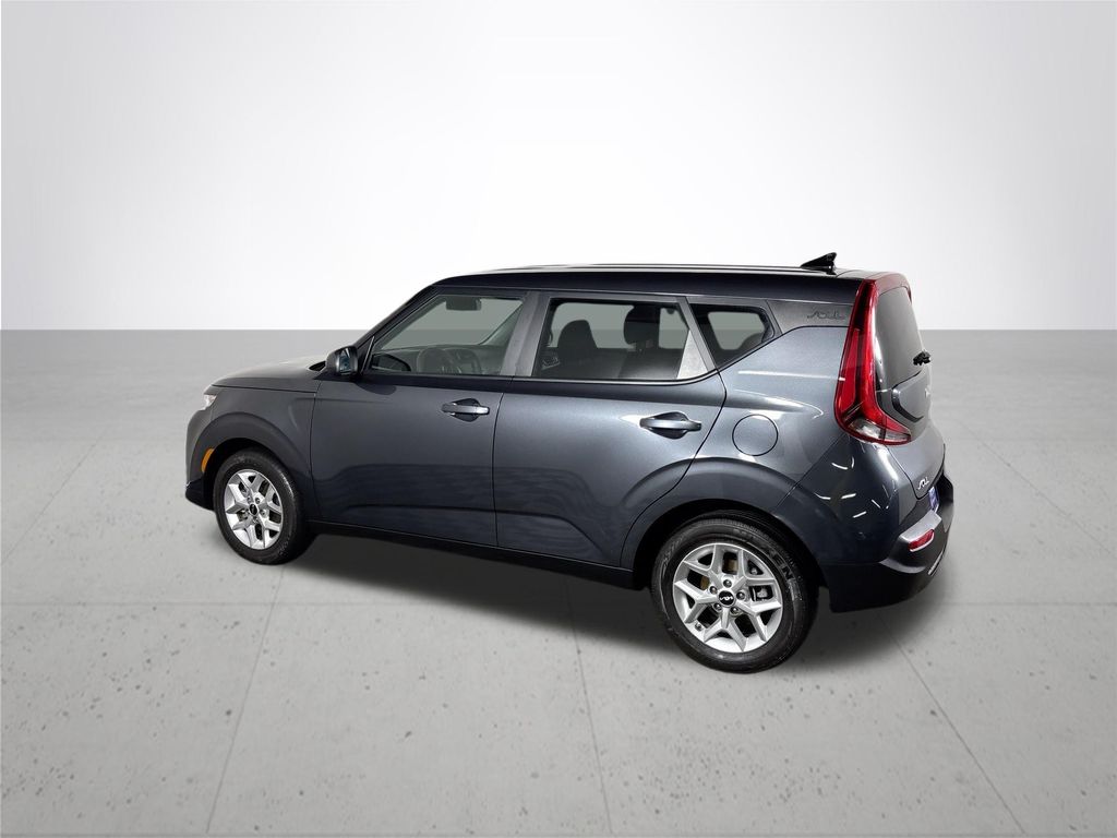 2022 Kia Soul LX