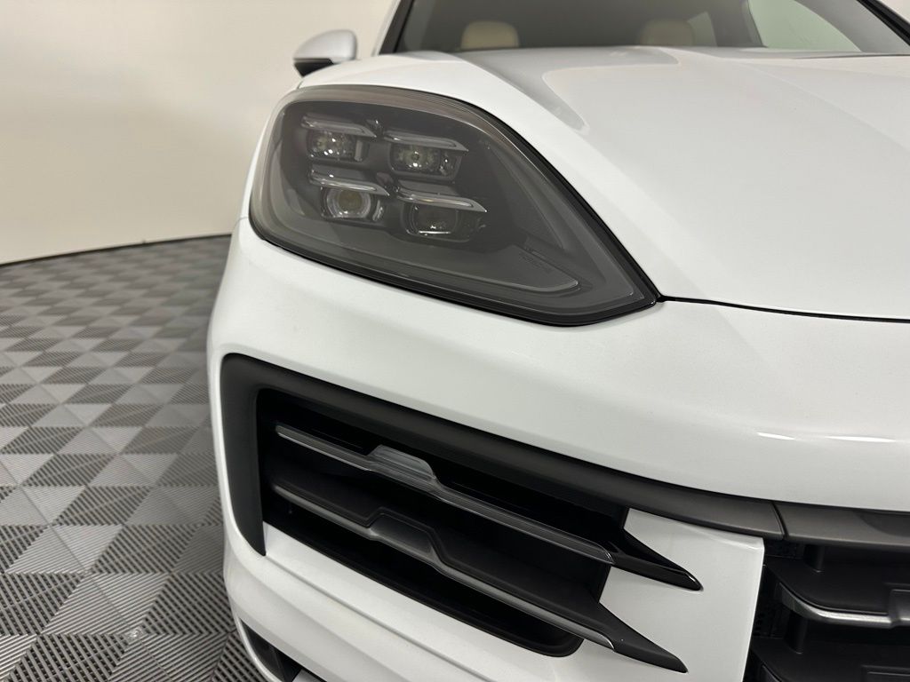 Thumbnail: 2026 Porsche Cayenne - 9