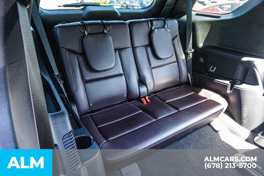 Used 2025 White Ford Platinum image 23