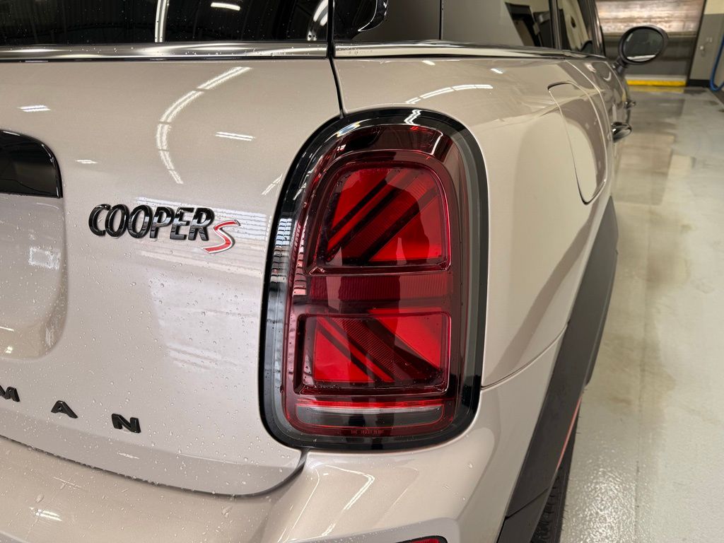 2023 MINI Cooper Countryman S 5