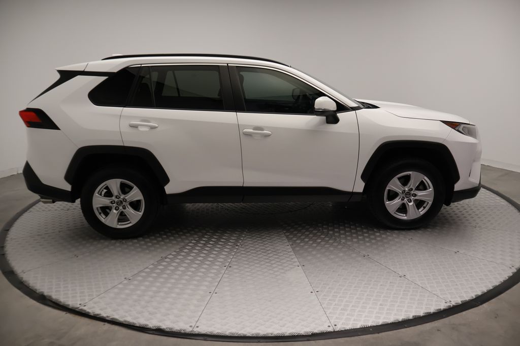 Thumbnail: 2020 Toyota RAV4 - 7