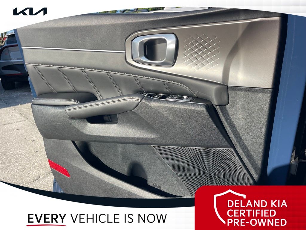 Used 2025 Kia Sorento SUV