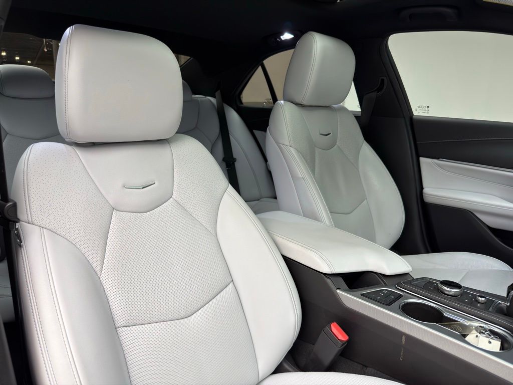 Thumbnail: 2021 Cadillac CT4 - 6