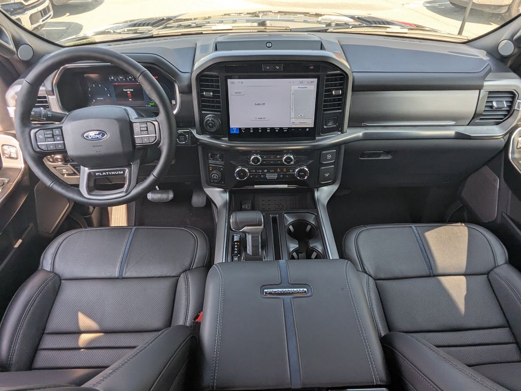 2025 Ford F-150 Platinum