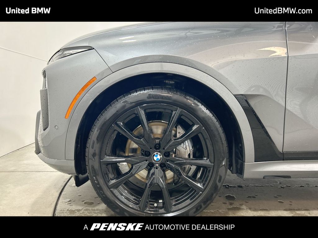 Thumbnail: 2024 BMW X7 - 10
