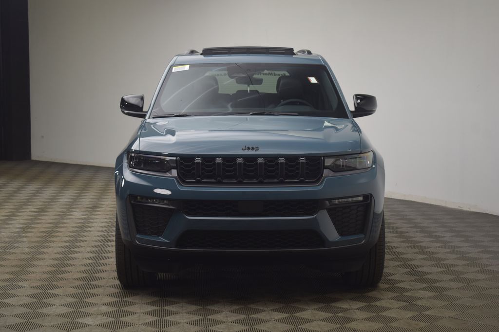 new 2026 Jeep Grand Cherokee car, priced at $51,400