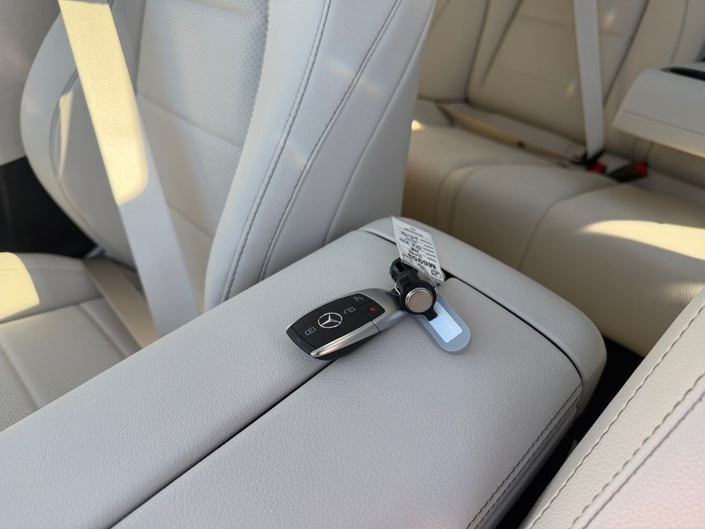 new 2026 Mercedes-Benz GLE car