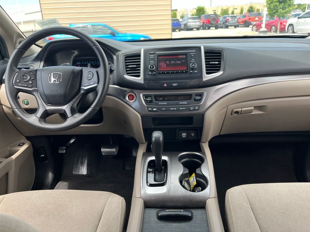 Thumbnail: 2019 Honda Pilot - 15