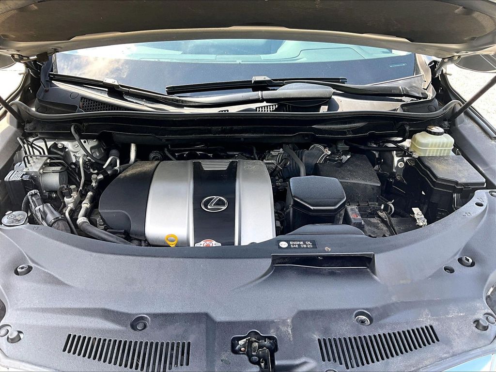 2017 Lexus RX — photo 30