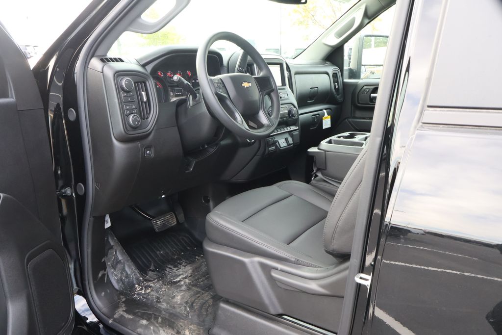 Thumbnail: 2026 Chevrolet Silverado 2500 - 14