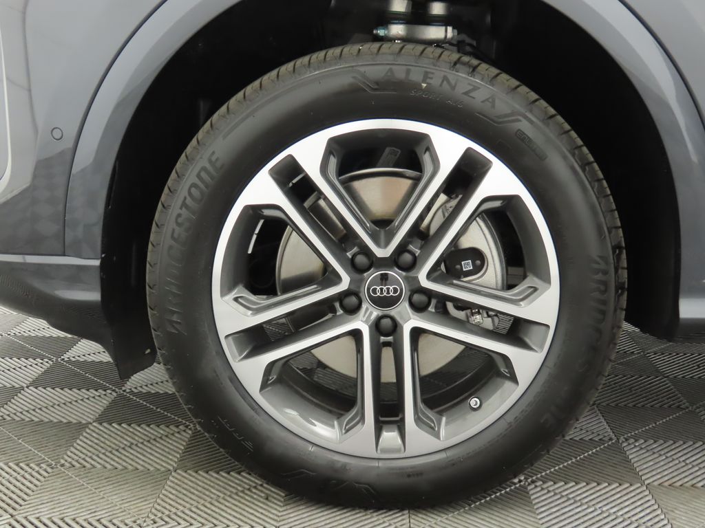 2025 Audi Q5 Premium 32