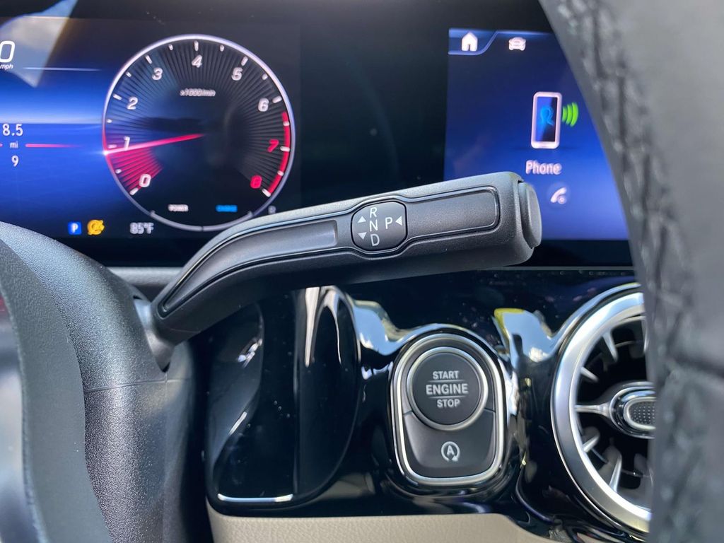 Thumbnail: 2025 Mercedes-Benz GLA - 30