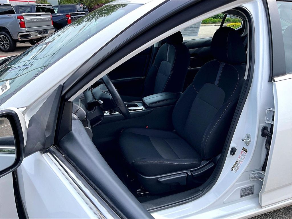 2024 Nissan Sentra — photo 10