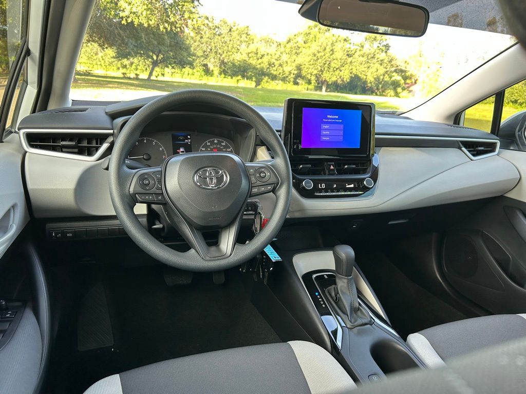 Thumbnail: 2025 Toyota Corolla - 12