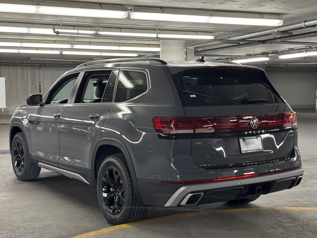 2025 Volkswagen Atlas  5