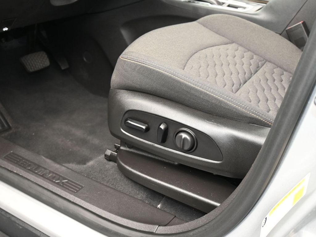 Used 2021 Silver Ice Metallic Chevrolet LT image 12