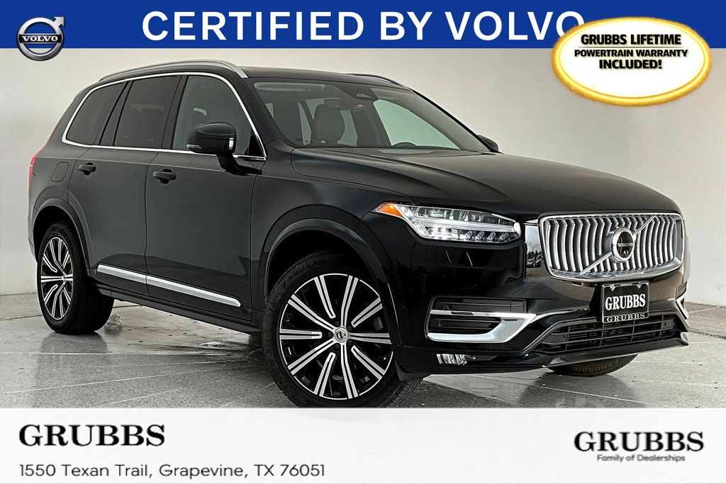 Volvo XC90 B6 Plus Bright Theme 7-Passenger AWD