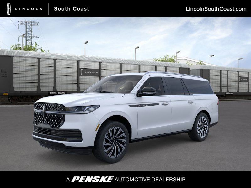 Thumbnail: 2025 Lincoln Navigator L - 1