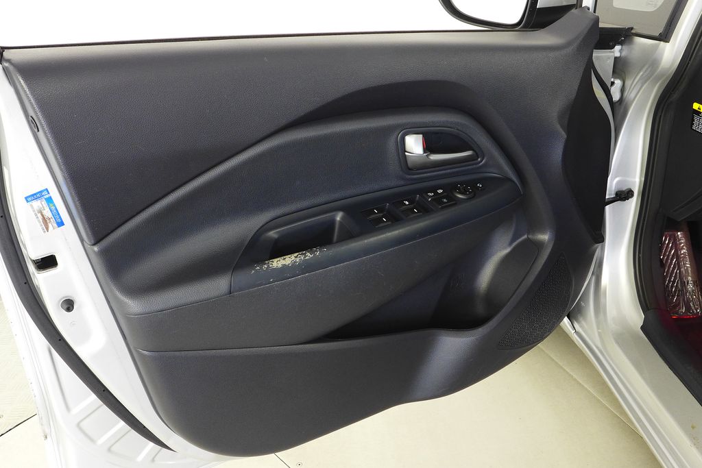 Thumbnail: 2016 Kia Rio - 11