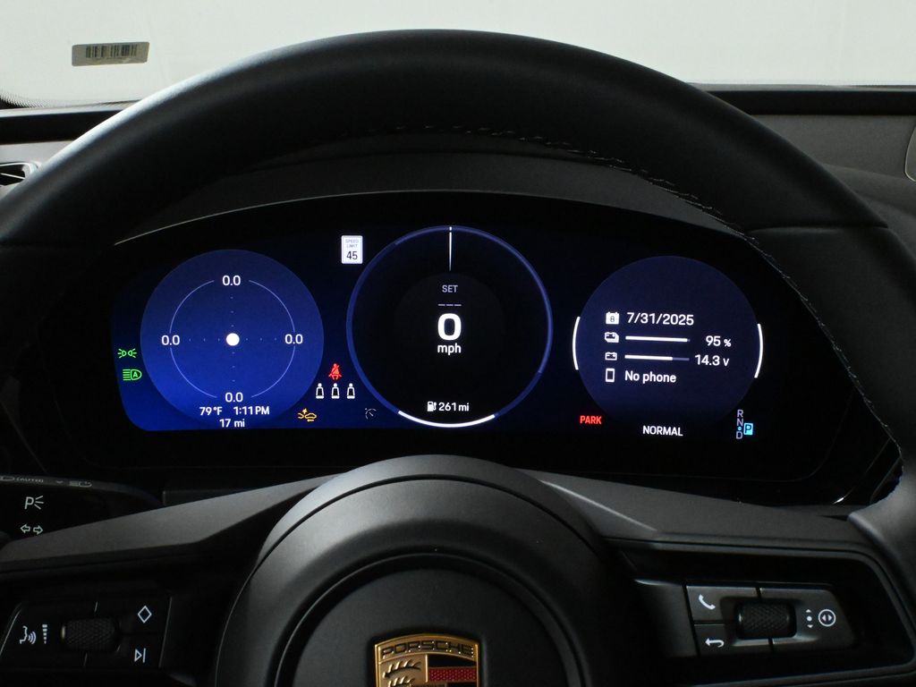 Thumbnail: 2025 Porsche Macan - 21