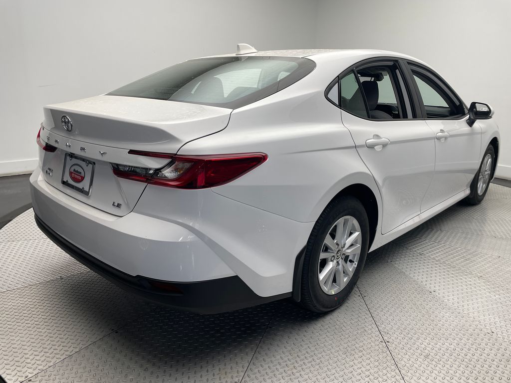 2025 Toyota Camry LE 5
