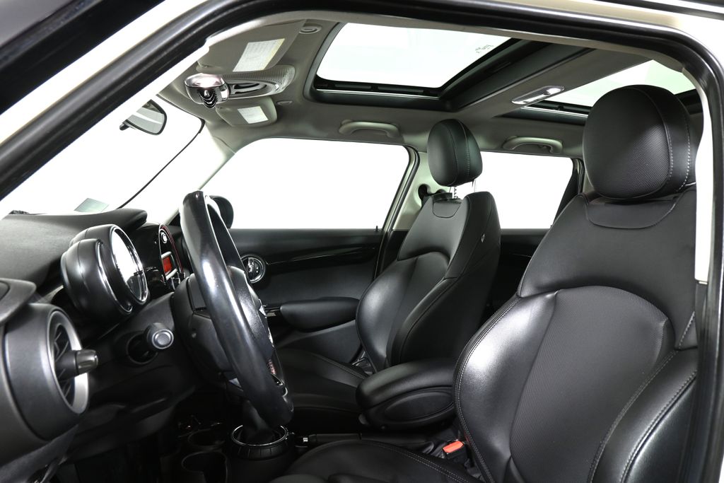 2015 MINI Cooper Base 14