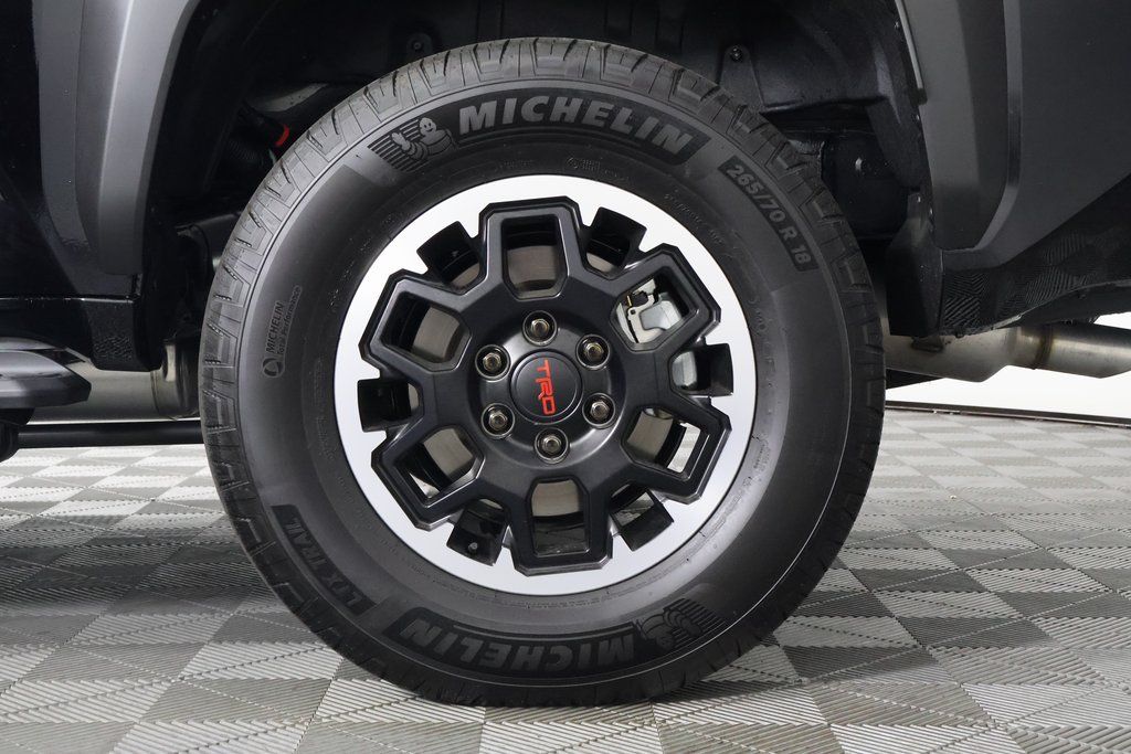 Thumbnail: 2025 Toyota 4Runner - 16