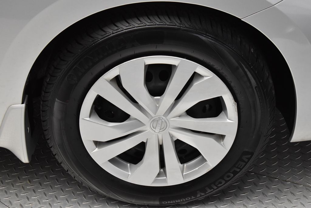 Thumbnail: 2023 Nissan Versa - 32