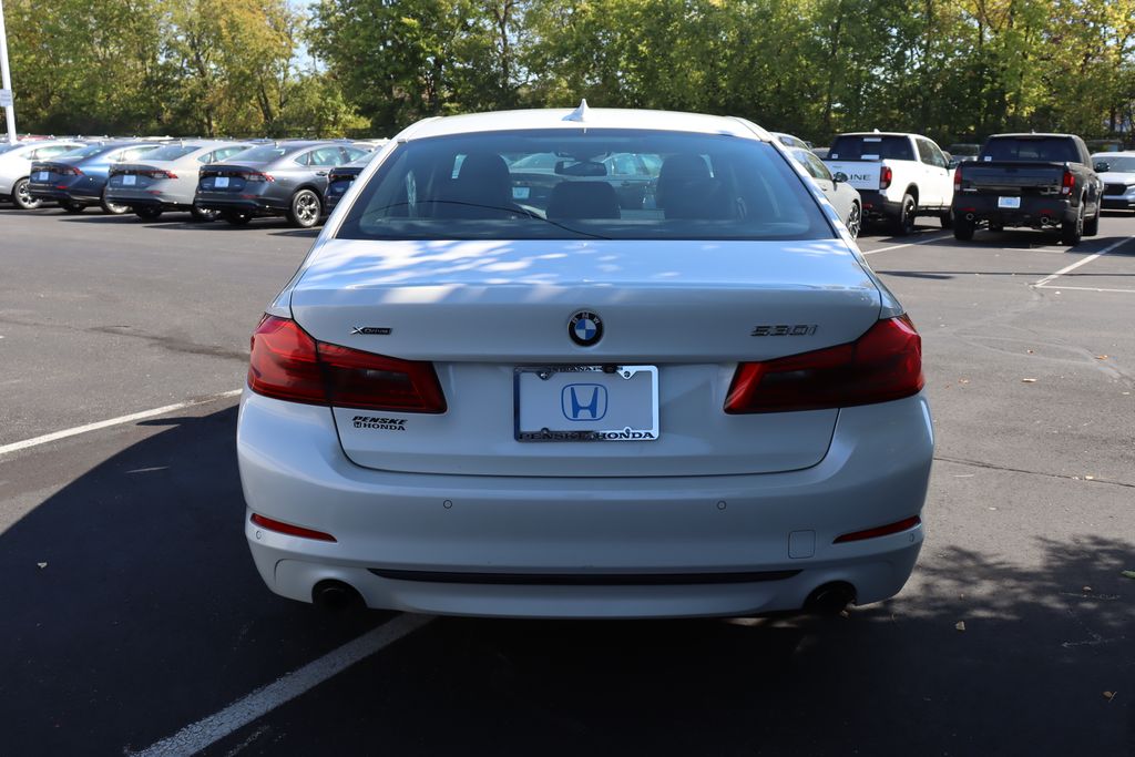 2018 BMW 5 Series 530i xDrive 4