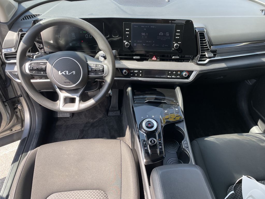 Used 2025 Kia Sportage Hybrid SUV