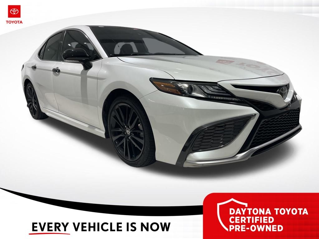 2022 Toyota Camry XSE's photo